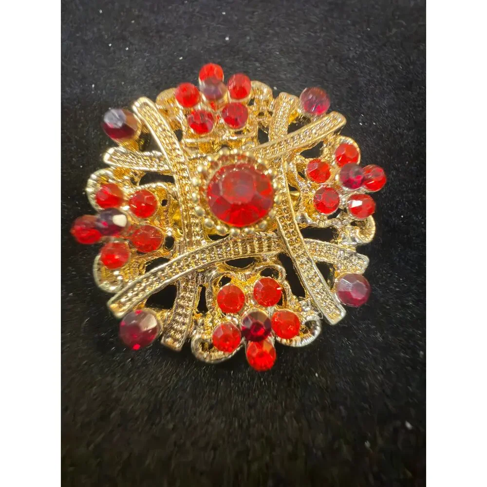 VTG Gold-Tone Ruby Red Rhinestone Floral Spray Brooch Berry Cluster Statement